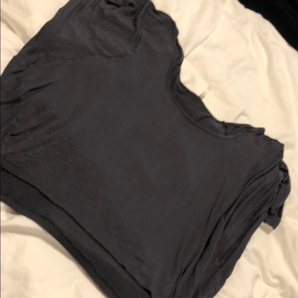 Gray loose crop top